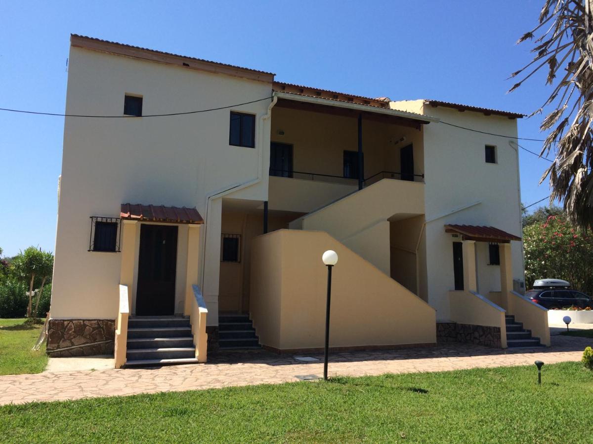 Avra Beach Apartments Lefkimmi  Dış mekan fotoğraf