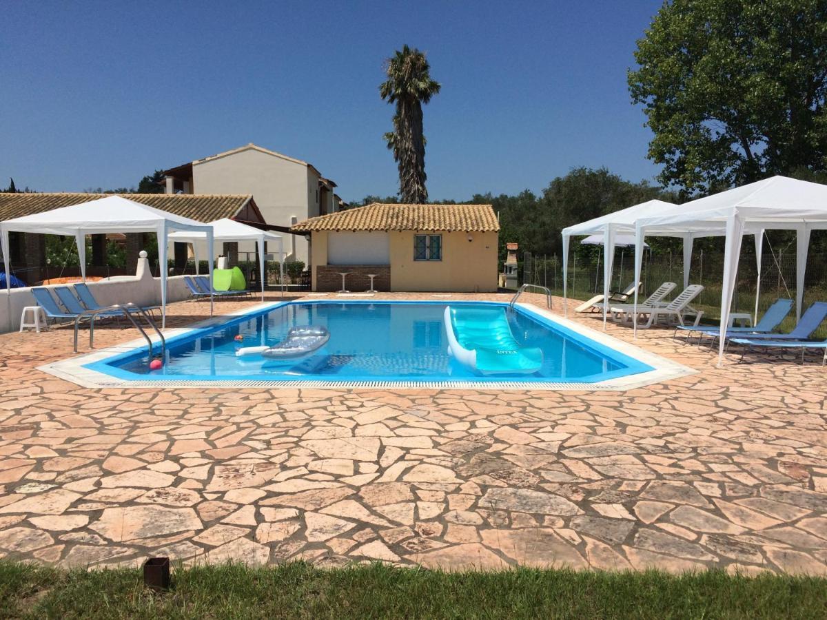 Avra Beach Apartments Lefkimmi  Dış mekan fotoğraf