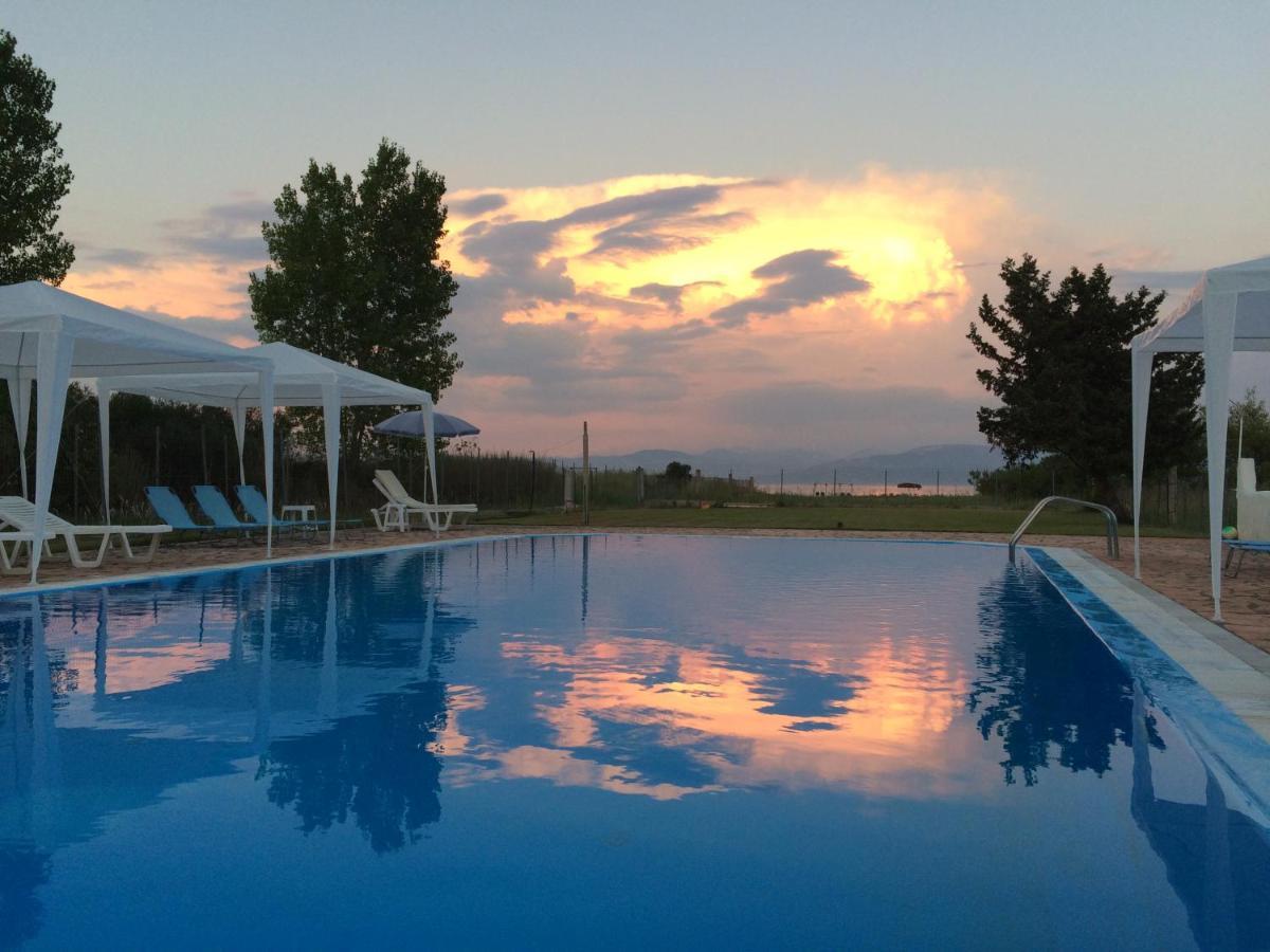 Avra Beach Apartments Lefkimmi  Dış mekan fotoğraf