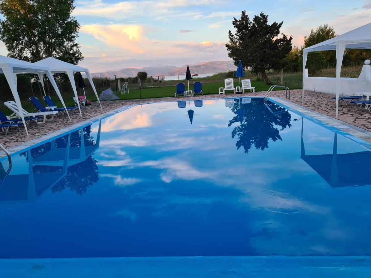 Avra Beach Apartments Lefkimmi  Dış mekan fotoğraf