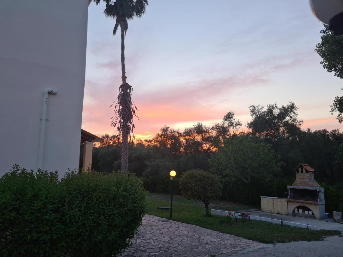 Avra Beach Apartments Lefkimmi  Dış mekan fotoğraf