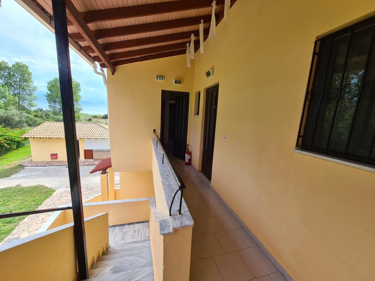 Avra Beach Apartments Lefkimmi  Dış mekan fotoğraf