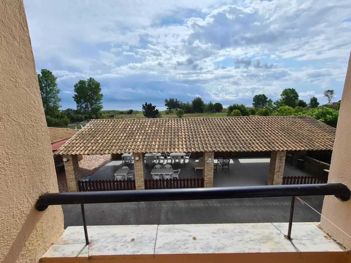Avra Beach Apartments Lefkimmi  Dış mekan fotoğraf