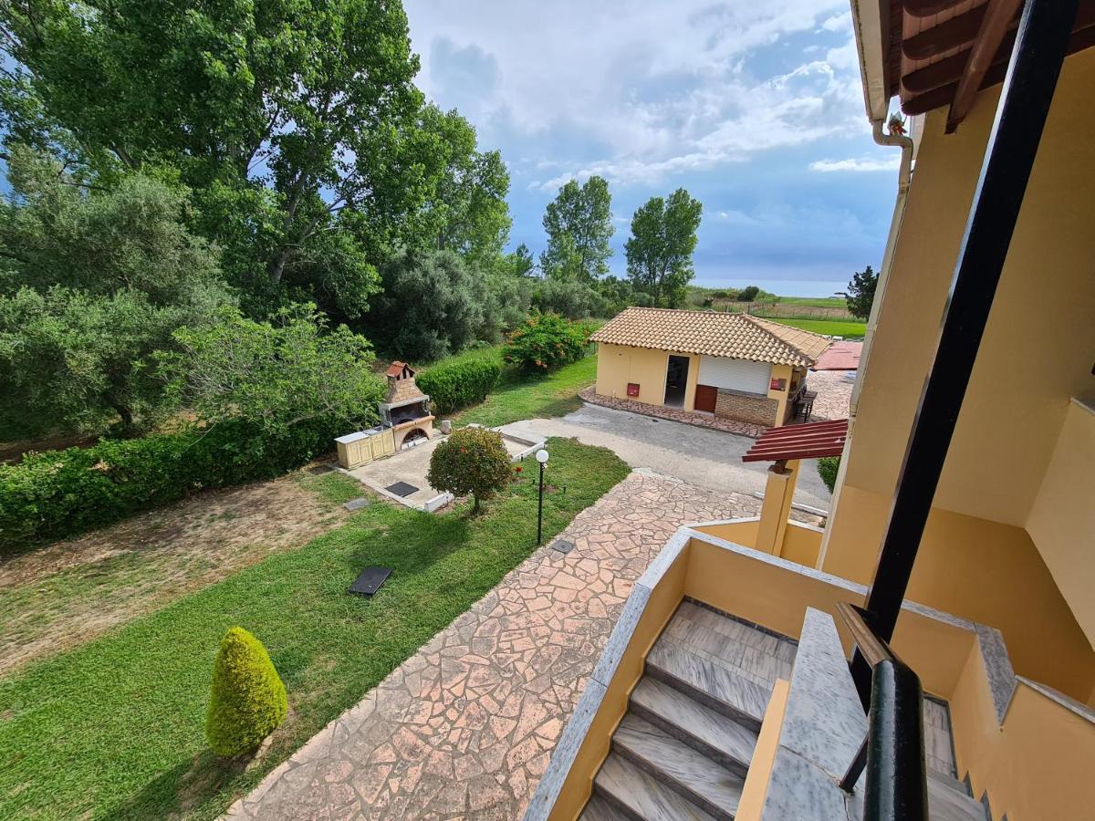 Avra Beach Apartments Lefkimmi  Dış mekan fotoğraf